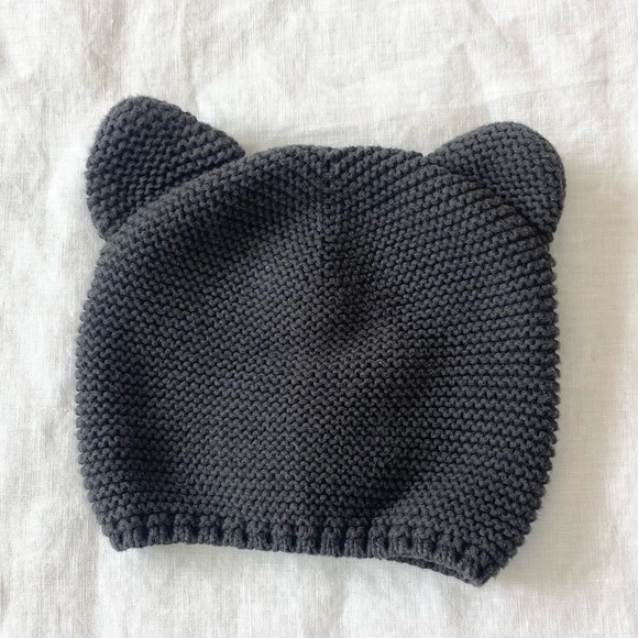 Knit Baby Gap Bear Beanie Hat - Picture 2 of 6